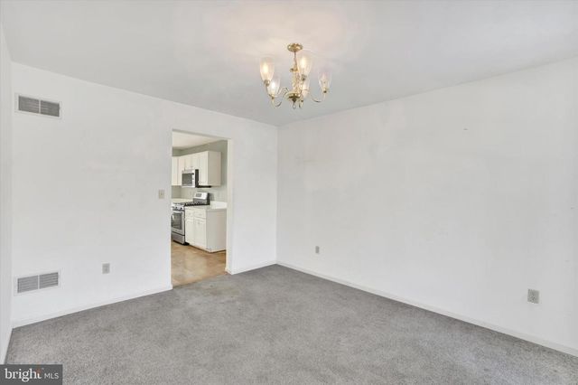 155 ABBEY DR, Mount Wolf, PA 17347