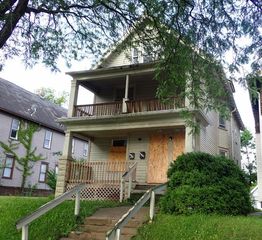 2119 40th STREET #2121, Milwaukee, WI 53208
