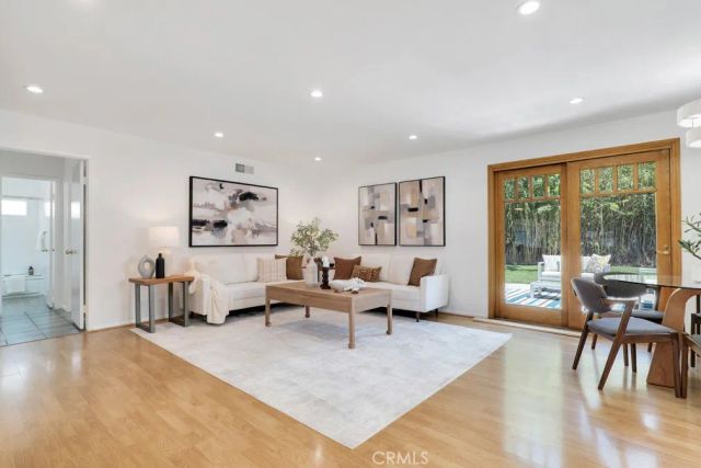 6200 Platt Avenue, Woodland Hills, CA 91367