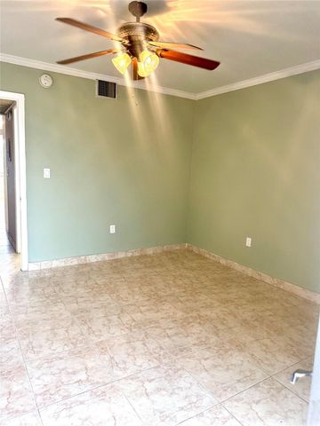 20251 NE 2nd Ave 29, Miami, FL 33179