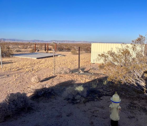 777 Lambert Lane, Landers, CA 92285