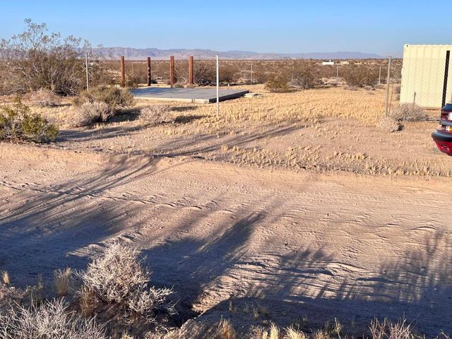 777 Lambert Lane, Landers, CA 92285