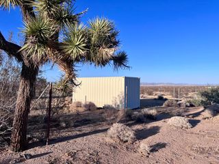 777 Lambert Lane, Landers, CA 92285