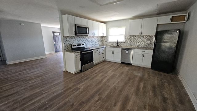 7000 Overhill Road, Fort Worth, TX 76116