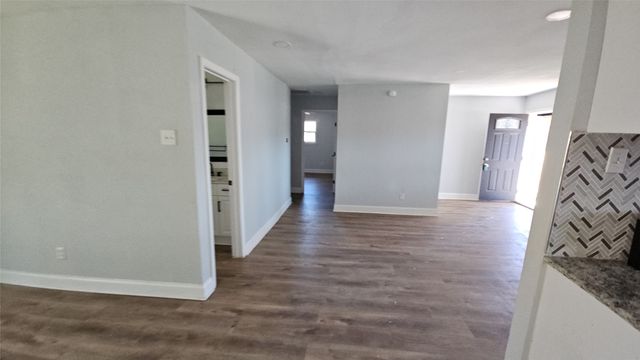 7000 Overhill Road, Fort Worth, TX 76116