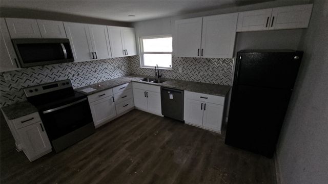 7000 Overhill Road, Fort Worth, TX 76116