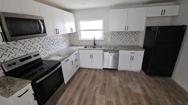 7000 Overhill Road, Fort Worth, TX 76116