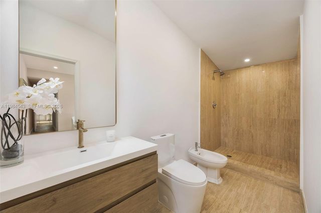 3090 Kirk St, Coconut Grove, FL 33133