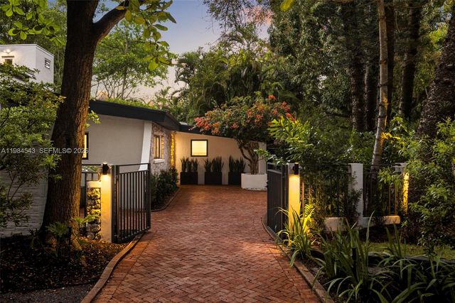 3090 Kirk St, Coconut Grove, FL 33133