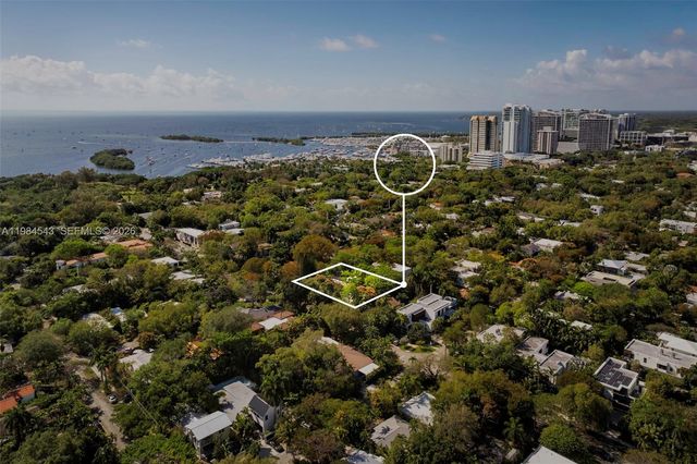 3090 Kirk St, Coconut Grove, FL 33133