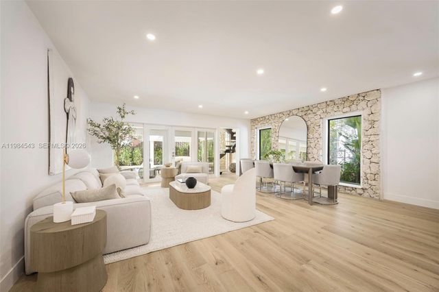 3090 Kirk St, Coconut Grove, FL 33133