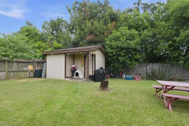 4616 Luella Avenue, Deer Park, TX 77536