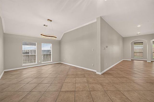 706 Silver Creek Circle, Richmond, TX 77406