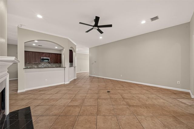 706 Silver Creek Circle, Richmond, TX 77406