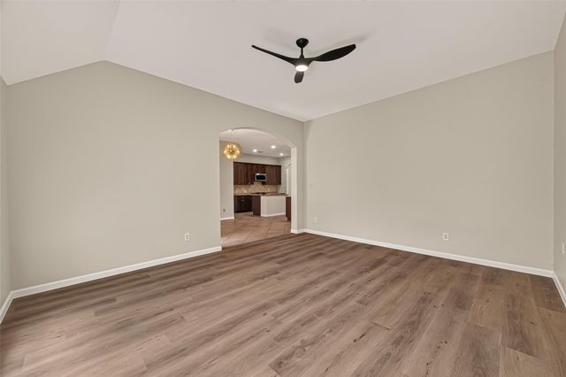 706 Silver Creek Circle, Richmond, TX 77406