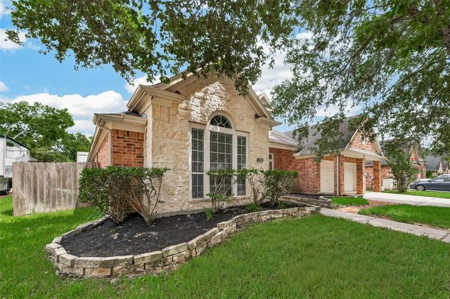 706 Silver Creek Circle, Richmond, TX 77406