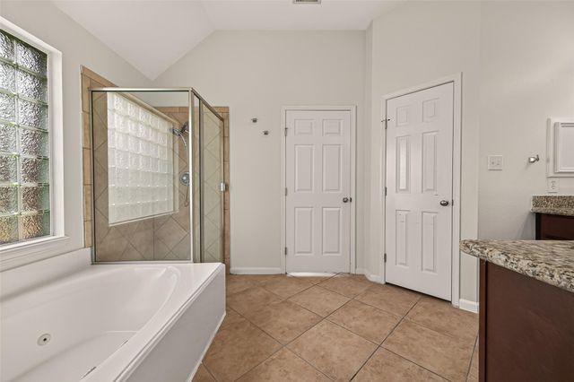 706 Silver Creek Circle, Richmond, TX 77406