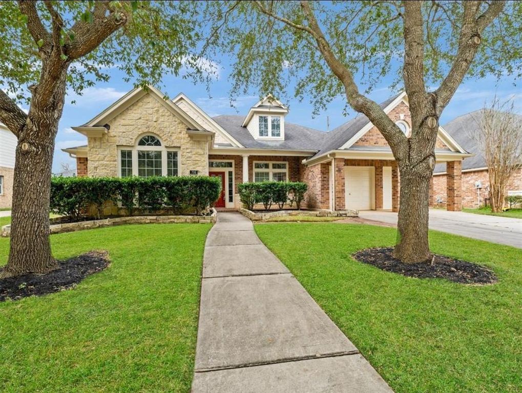 706 Silver Creek Circle, Richmond, TX 77406