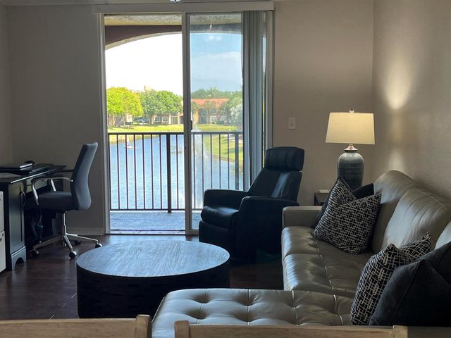 15135 Michelangelo Boulevard 306, Delray Beach, FL 33446