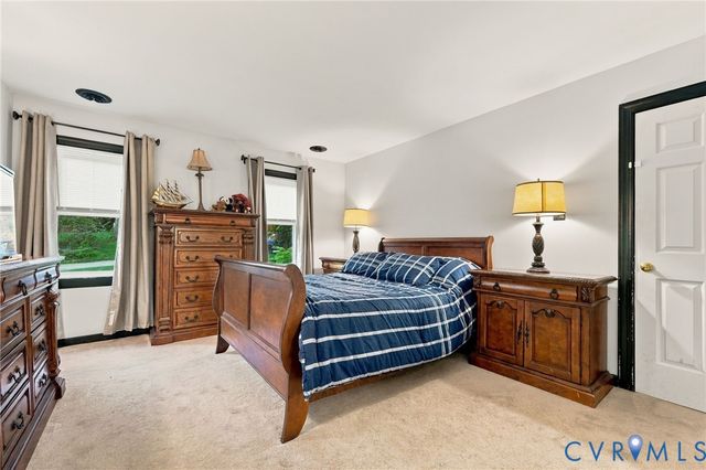 5117 Rock Harbour Rd, Midlothian, VA 23112