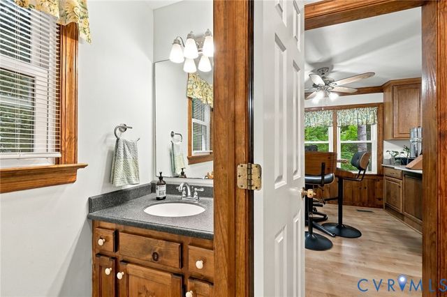 5117 Rock Harbour Rd, Midlothian, VA 23112
