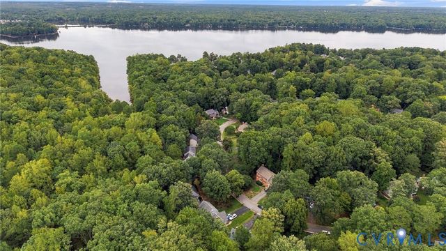 5117 Rock Harbour Rd, Midlothian, VA 23112