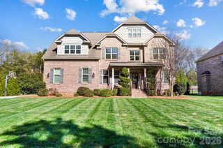 2528 Springs Drive, Charlotte, NC 28226