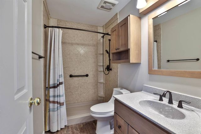 10893 Fallsington Court, Blue Ash, OH 45242