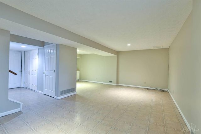 10893 Fallsington Court, Blue Ash, OH 45242