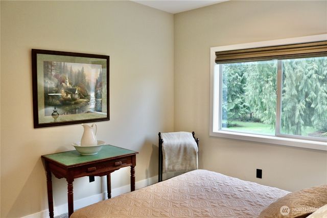 1377 Alger Cain Lake Rd, Sedro Woolley, WA 98284