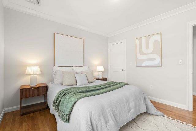 156 Green St 205, Boston, MA 02130
