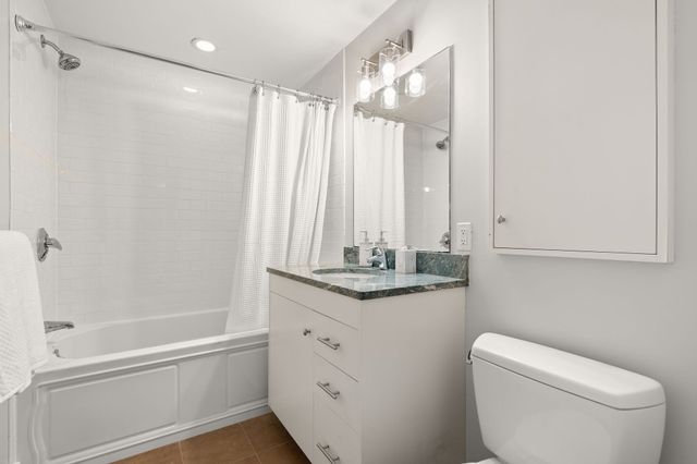 156 Green St 205, Boston, MA 02130
