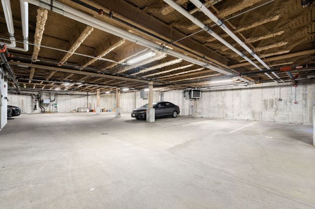 156 Green St 205, Boston, MA 02130