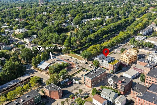 156 Green St 205, Boston, MA 02130