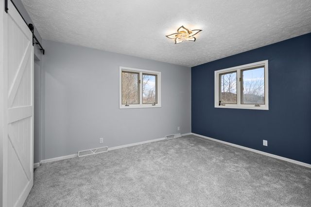 2501 E 34th Street Court, Davenport, IA 52807