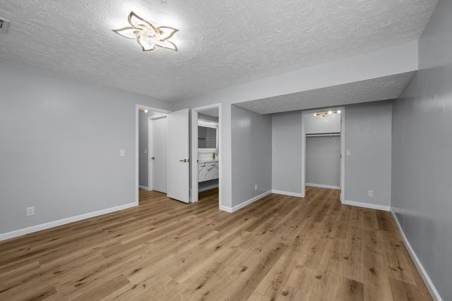 2501 E 34th Street Court, Davenport, IA 52807