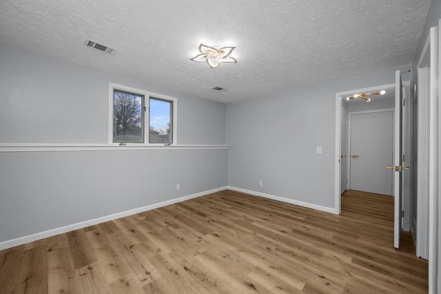 2501 E 34th Street Court, Davenport, IA 52807