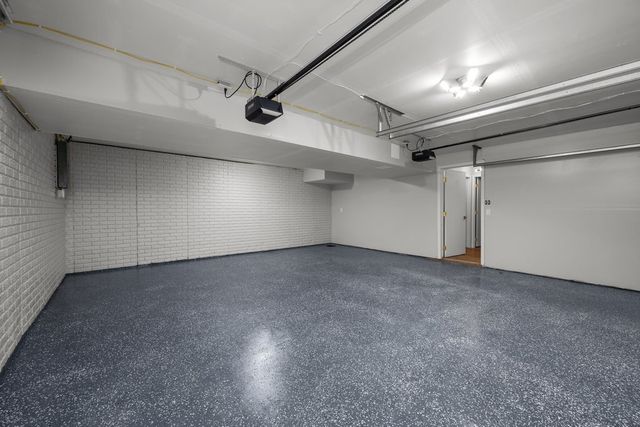 2501 E 34th Street Court, Davenport, IA 52807