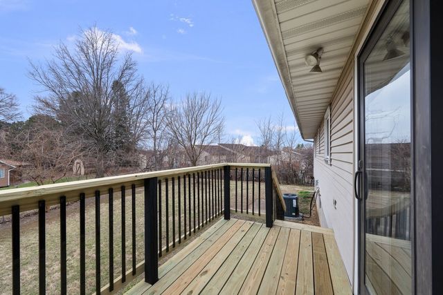 2501 E 34th Street Court, Davenport, IA 52807