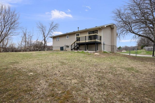 2501 E 34th Street Court, Davenport, IA 52807