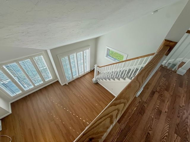 1 Whittier Ln 1, Easton, MA 02356