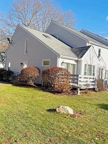 1 Whittier Ln 1, Easton, MA 02356