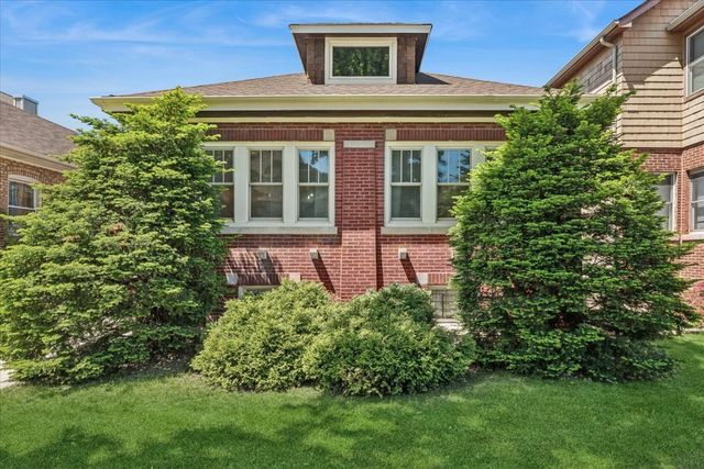 3810 N Mozart Street, Chicago, IL 60618