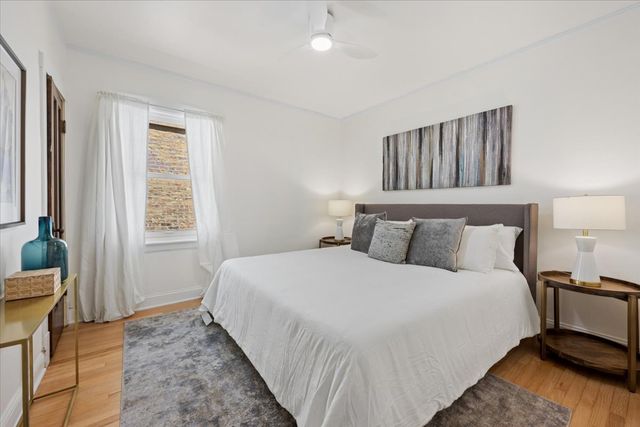 3810 N Mozart Street, Chicago, IL 60618