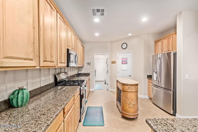 6833 W ST CHARLES Avenue, Laveen, AZ 85339