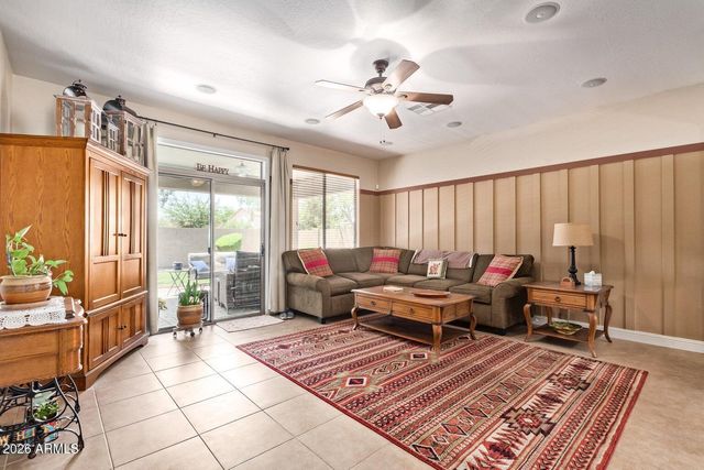 6833 W ST CHARLES Avenue, Laveen, AZ 85339