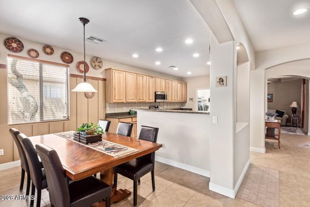 6833 W ST CHARLES Avenue, Laveen, AZ 85339