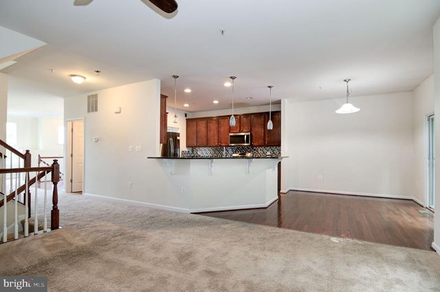 3401 EAGLE RIDGE DR, Woodbridge, VA 22191