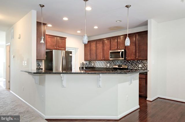 3401 EAGLE RIDGE DR, Woodbridge, VA 22191