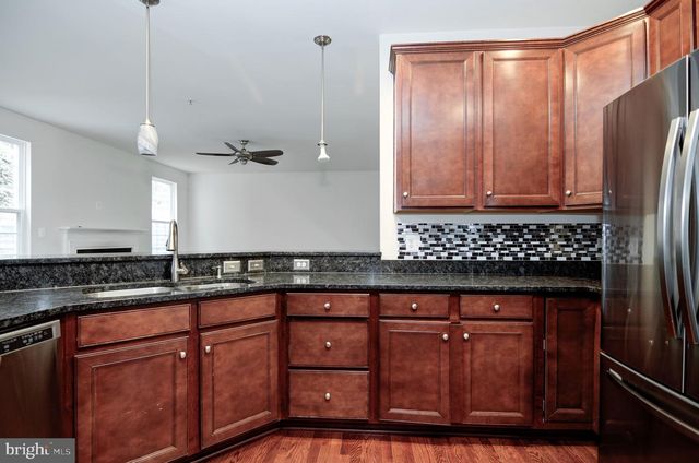3401 EAGLE RIDGE DR, Woodbridge, VA 22191